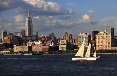 NY/New York City/Segelboot Skyline