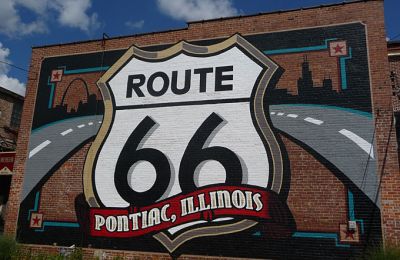 IL/Allg Bilder/Pontiac/Route 66 on Wall