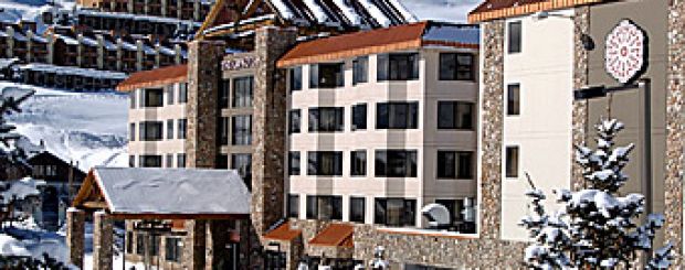 The Grand Lodge Hotel & Suites: Aussenansicht
