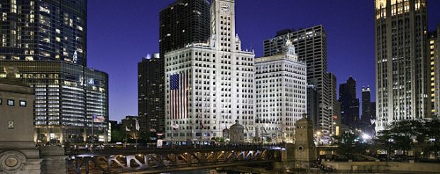 Wrigley Building by Night, Chicago - Credit: Cesar Russ Photography