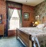 Zimmer mit Queen Bett, Historic Occidental Hotel, Buffalo, Wyoming - Credit: Occidental Hospitality