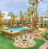 Blick auf den Garten und Pool, Palm Mountain Resort & Spa, Palm Springs, Kalifornien - Credit: Palm Mountain Resort