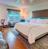 Zimmer 1 King, EVEN Hotel Sarasota-Lakewood Ranch, Sarasota, Florida Credit - Expedia