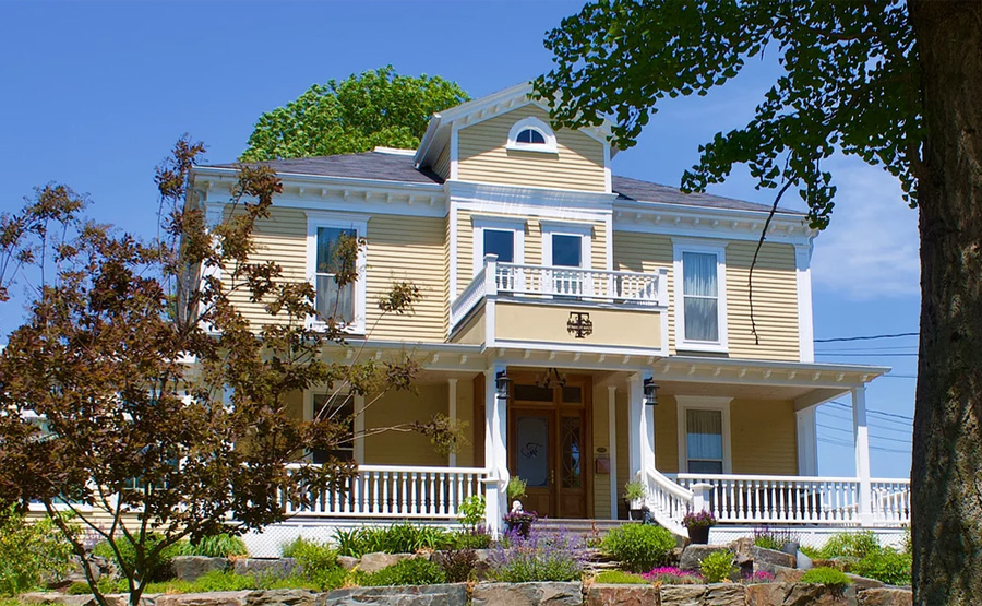 Außenansicht, Tattingstone Inn, Wolfville, Nova Scotia - Credit: Tattingstone Inn