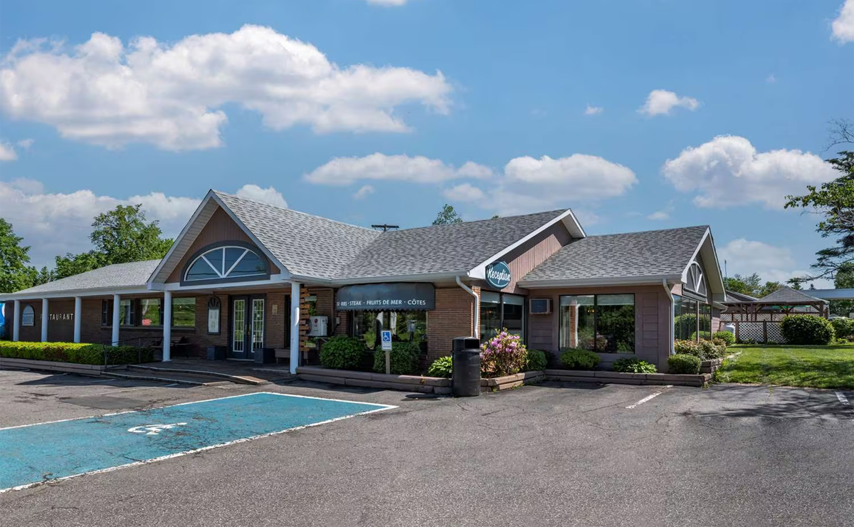 Außenansicht, Dannys Suites, SureStay Collection by Best Western, Bathurst, New Brunswick - Credit: Dannys Suites, SureStay Collection by Best Western