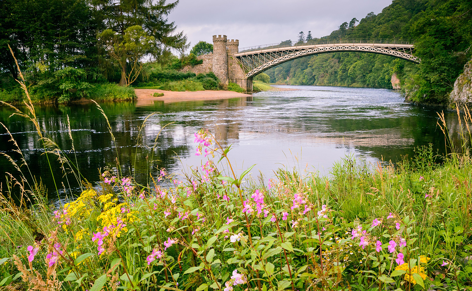 Craigellachie Bridge, Schottland, Credit: VisitScotland  North East 250  Damian Shields