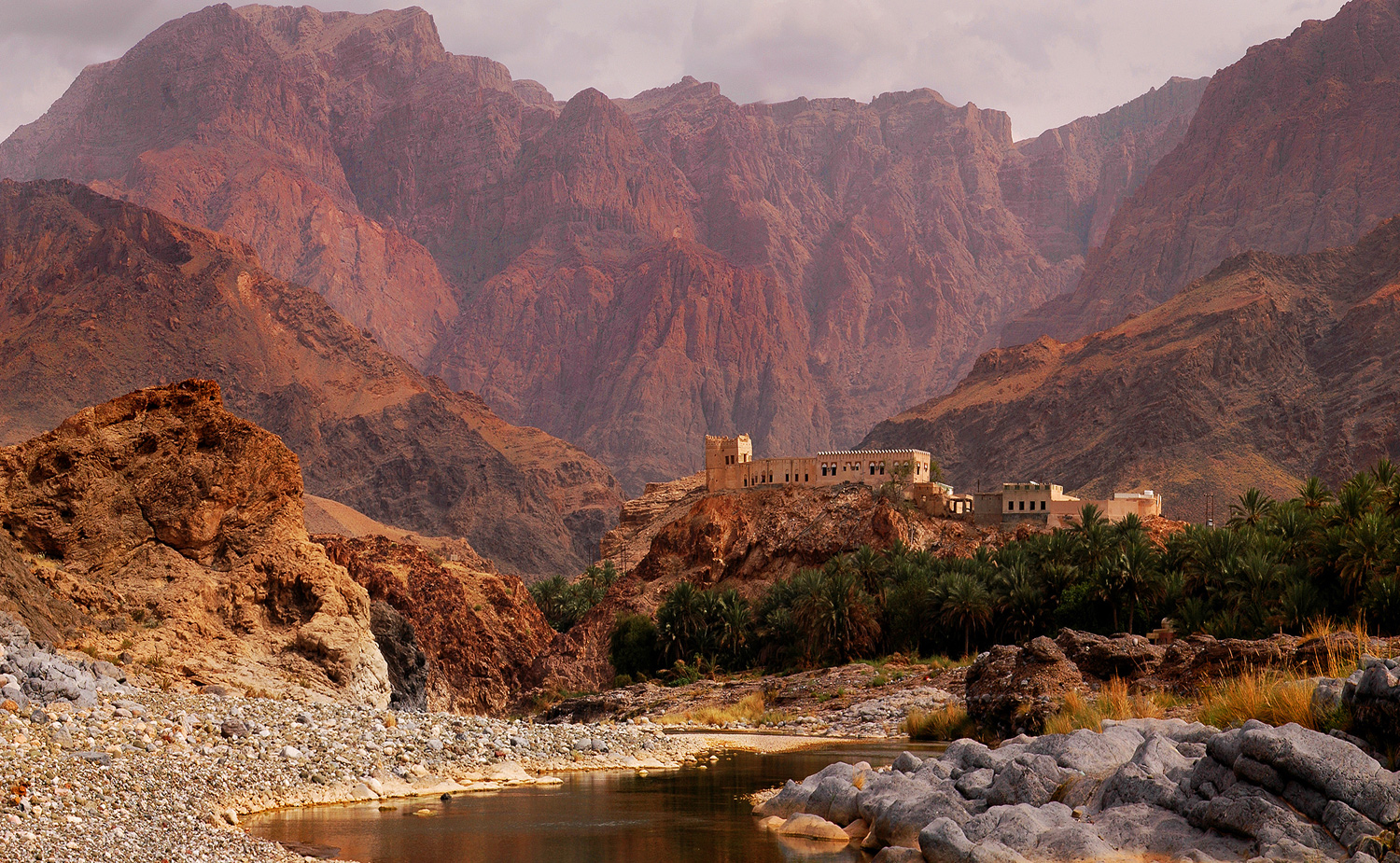 Hadjar-Gebirge, Ad Dachiliyah, Hadshar Gebirge mit Jabal Akhdar & Shams - Credit: Ministry of Heritage & Tourism Sultanate of Oman