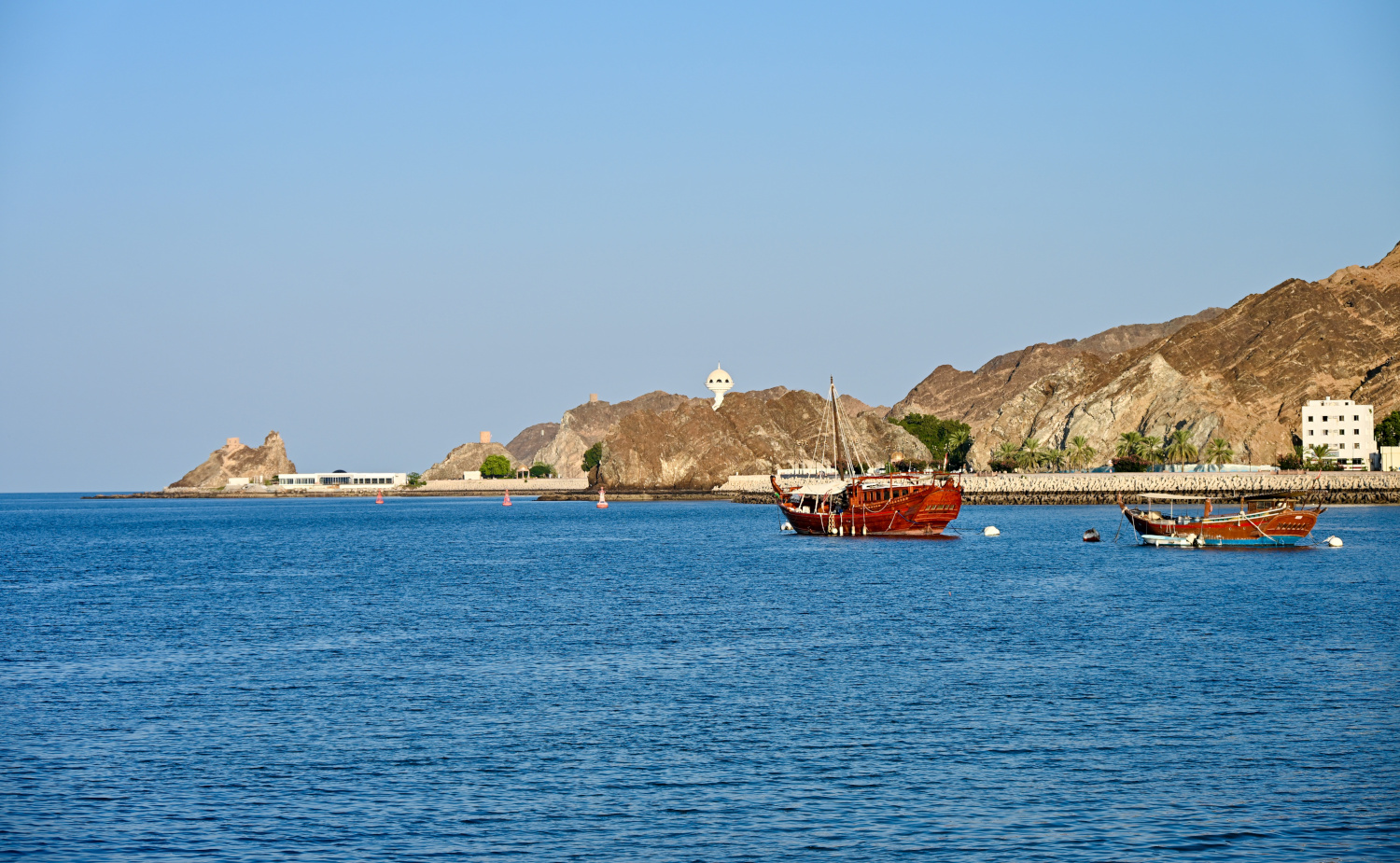 Blick auf den Riyam Censer, Golf von Oman, Muscat - Credit: Fravely.de