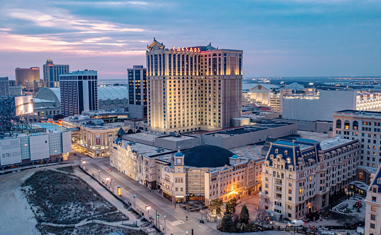 Außenansicht, Caesars Atlantic City Resort & Casino, Atlantic City, New Jersey Credit - Caesars Atlantic City Resort & Casino