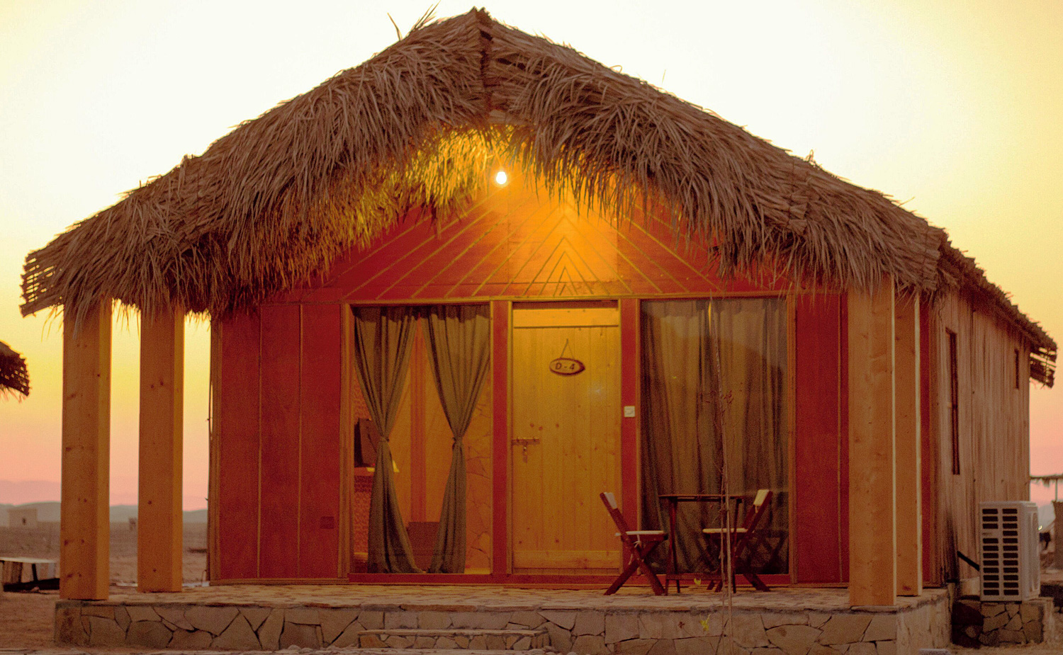 Außenansicht, Sama Ras Al Jinz Ecolodge, Ras Al Hadd - Credit: Sama Ras Al Jinz Ecolodge