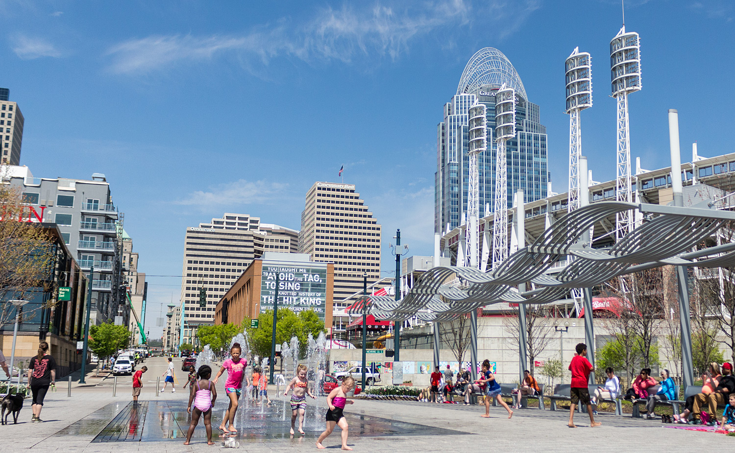 Kinder spielen im Smale Park, Cincinnati, Cincy Region, Ohio - Credit: Cincy Region