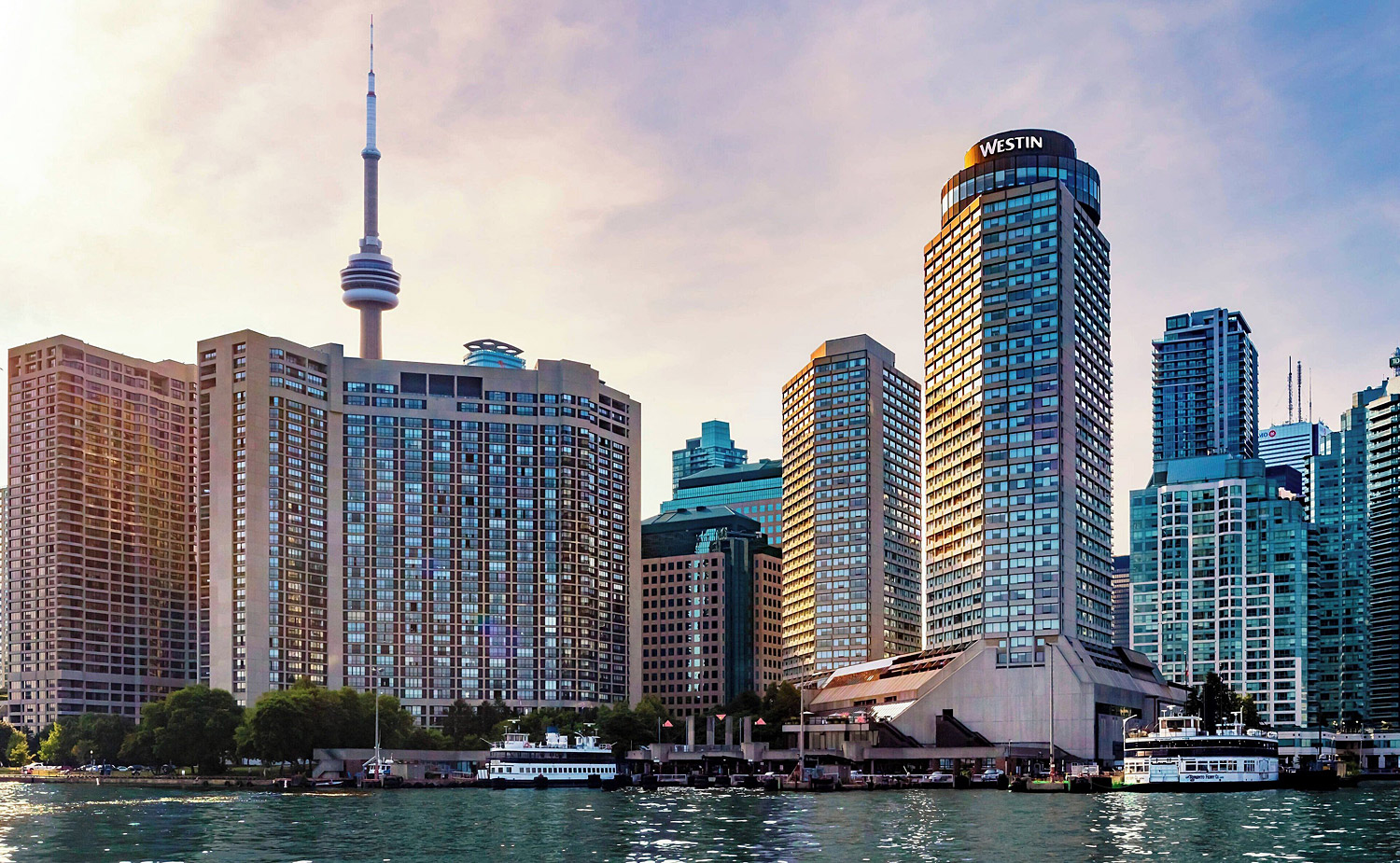 Außenansicht, Westin Harbour Castle Hotel, Toronto, Ontario - Credit: Westin Harbour Castle Hotel