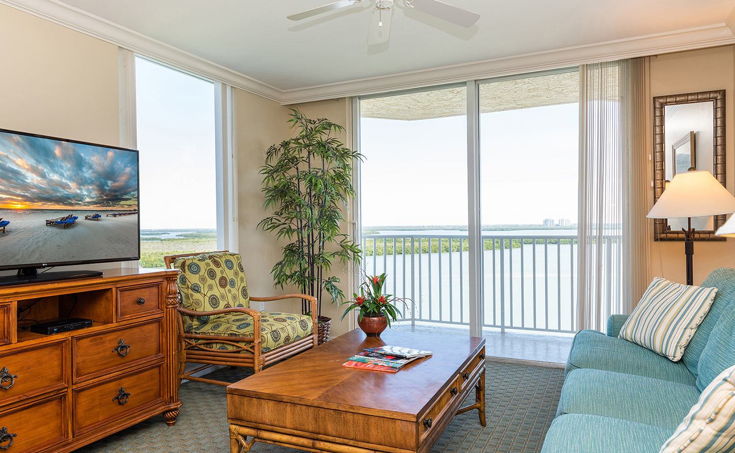 One Bedroom High Floor Resort Suite - Credit: Lovers Key Resort