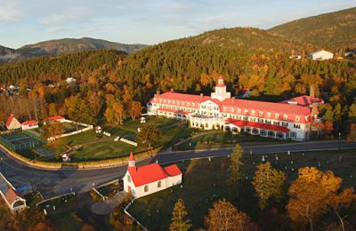QC/Tadoussac/Hotel Tadoussac/Aerial