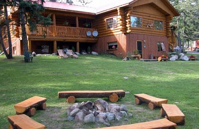 BC/Beaver Guest Ranch/Haus