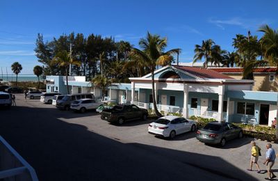 FL/Anna Maria Island/Silver Surf Gulf Beach Resort/Parkplatz