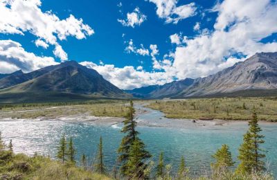 Ruby Range Adventure/Discover Yukon & NWT/1