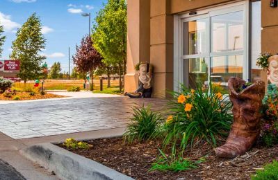 WY/Cheyenne/Best Western Plus Frontier Inn/Seiteneingang