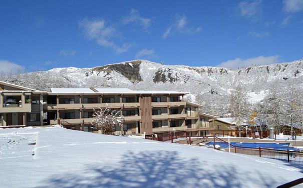 CO/Snowmass/Pokoldi Lodge/Außenansicht
