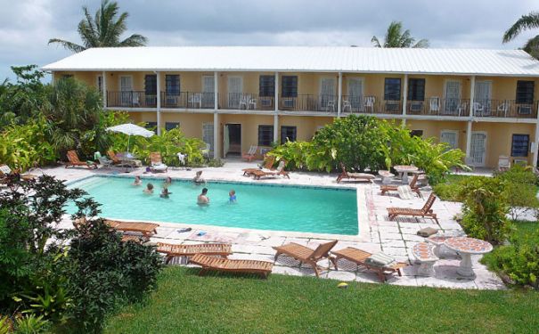 BAH/New Providence/Orange Hill Beach Inn/Pool