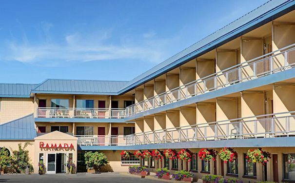 AK/Anchorage/Ramada Anchorage Downtown/Außen