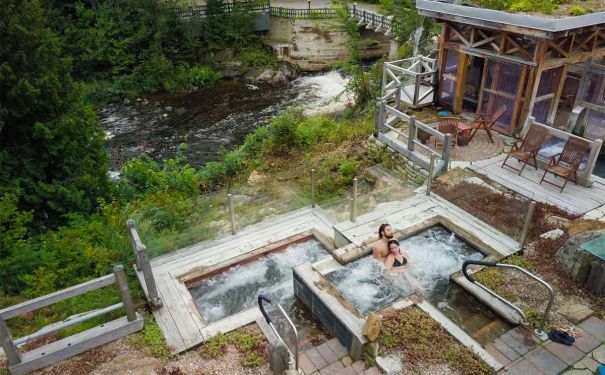 QC/Saint Paulin/Auberge Le Baluchon/Pool