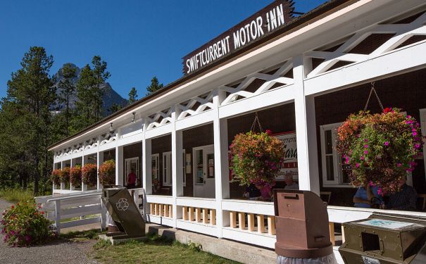MT/Swiftcurrent Lake/Swiftcurrent Motor Inn and Cabins/Außen