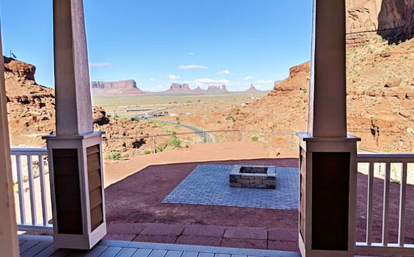 UT/Monument Valley/Goulding's Lodge/Ausblick Red Rock Luxury Home