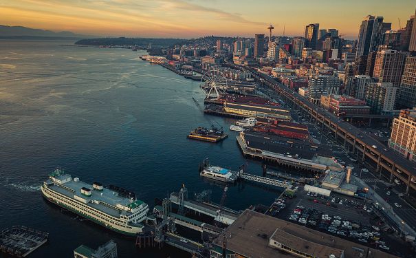 WA/Seattle/Hafen mit Skyline