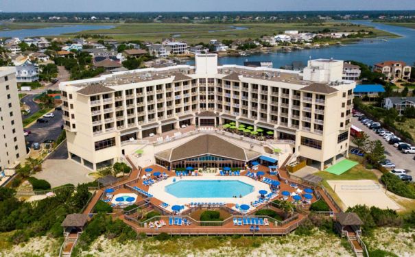 NC/Wilmington/Holiday Inn Resort Wrightsville Beach/Außenansicht