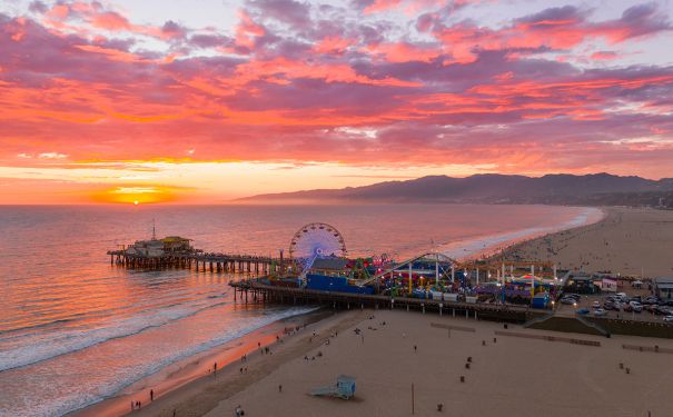 CA/Santa Monica/Pier im Sonnenuntergang