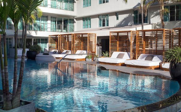 FL/Miami Beach/Hotel Victor/Pool