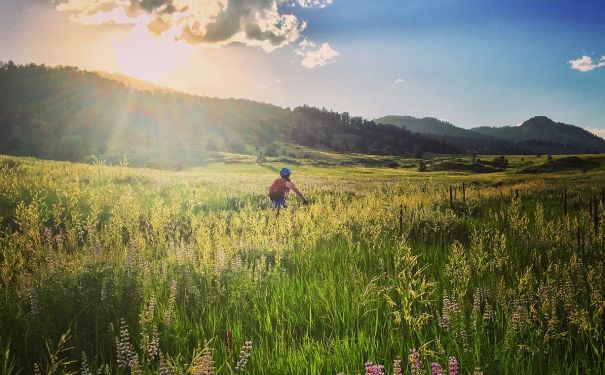 CO/Fort Collins/Radfahrer mit Landschaft