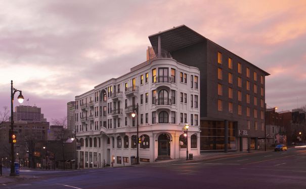 QC/Montreal/Hotel 10 Montreal/Außenansicht