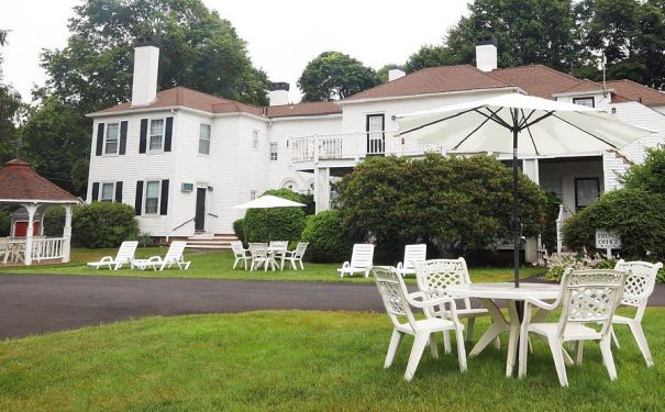 MA/Falmouth/ShoreWay Acres Inn/Garten