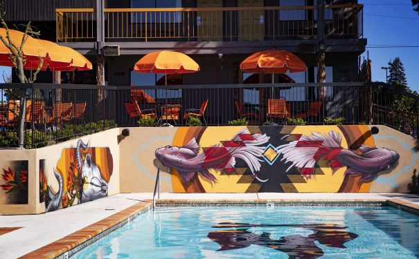 OR/Bend/Campfire Hotel/Pool/Graffiti