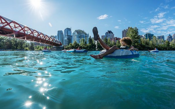 AB/allg Bilder/Calgary/Bow River Peace Bridge