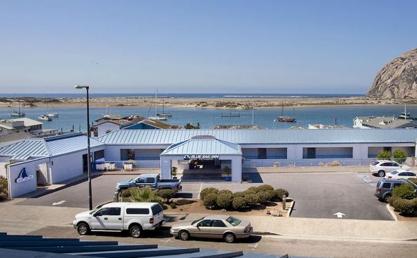 CA/Morro Bay/Blue Sail Inn/Aussenansicht