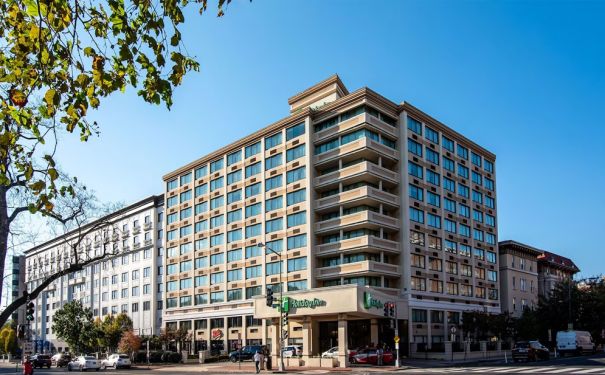 DC/Washington/Holiday Inn Washington Central/Aussenansicht hell