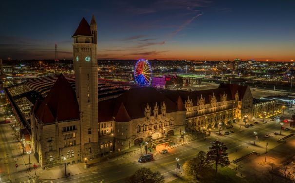 MO/St. Louis/Union Station at Night