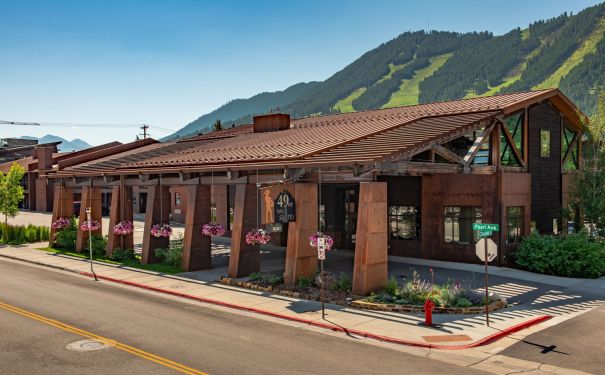 WY/Jackson/49er Inn & Suites/Aussen