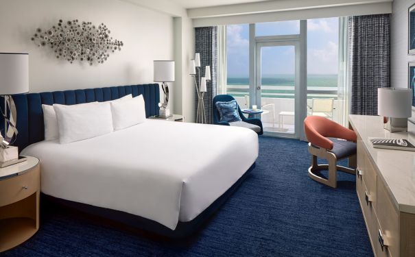 FL/Miami Beach/Fontainebleau Miami Beach/Zimmerbeispiel