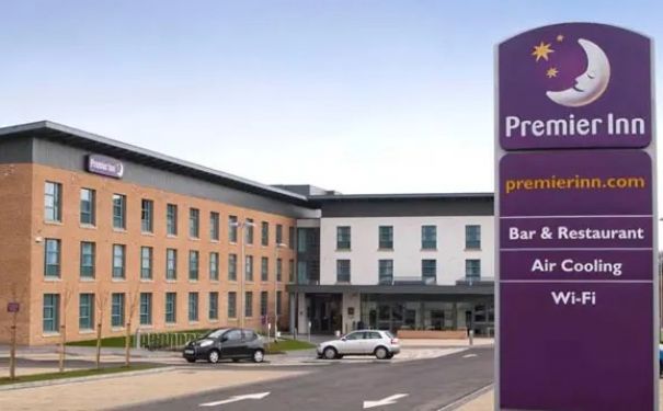 SCO/Edinburgh/Premier Inn Newbridge/Außenansicht