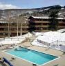 Snowmass Inn: Aussenansicht mit Pool