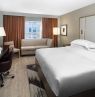 Zimmer mit King Bett, Sheraton Raleigh Hotel, Raleigh, North Carolina - Credit:  Marriott International, Inc.