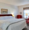 Zimmer mit King Bett, First Colony Inn, Nags Head, Outer Banks, North Carolina - Credits: First Colony Inn