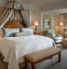 Zimmer mit King Bett, The Broadmoor, Colorado Springs, Colorado - Credit: The Broadmoor