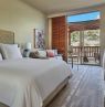 Zimmer mit King Bett, Four Seasons Resort Scottsdale at Troon North, Scottsdale, Arizona - Credit: Four Seasons Hotels
