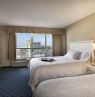 Zimmer mit 2 Queen Betten, Hampton Inn & Suites Myrtle Beach Oceanfront, Myrtle Beach, South Carolina - Credit: Hilton