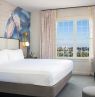 Zimmer mit King Bett, The Don CeSar, St. Pete Beach, Florida - Credit: The Don CeSar, Expedia